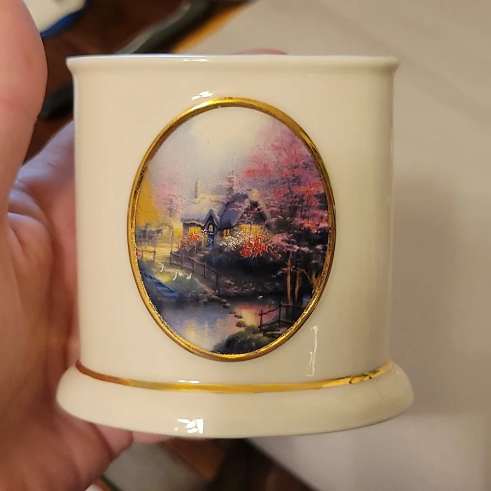 Avon Thomas Kinkade Sugar Cup